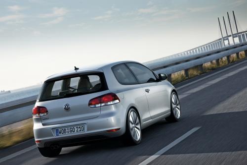 Volkswagen Golf (2008) - picture 8 of 26