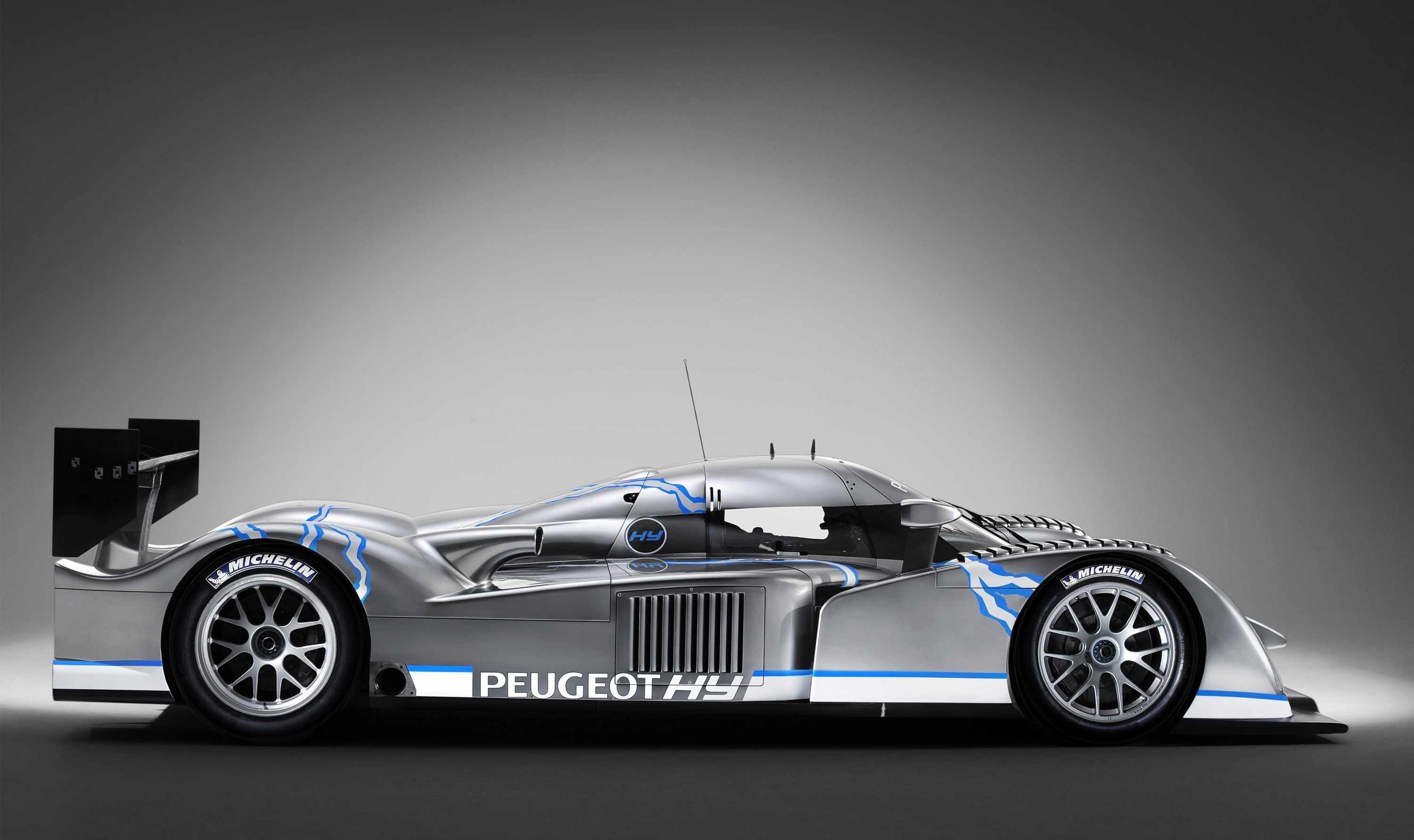 Peugeot 908HY