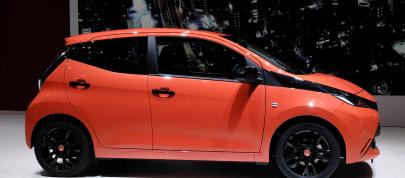 Toyot Aygo Geneva (2014) - picture 7 of 12