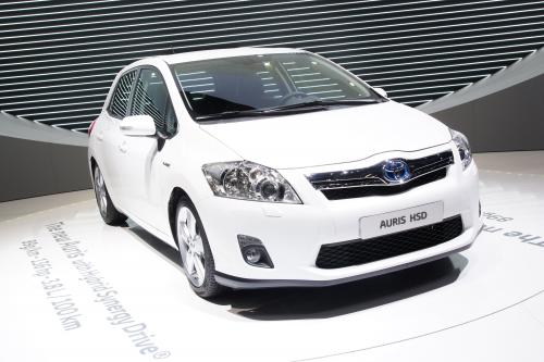 Toyota Auris HSD Geneva (2010) - picture 1 of 4