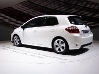 Toyota Auris HSD Geneva (2010) - picture 3 of 4