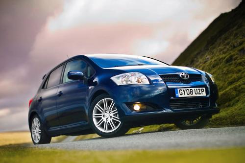 Toyota Auris SR (2008) - picture 1 of 6