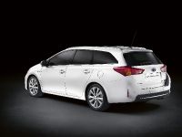 Toyota Auris Touring Sports (2012) - picture 3 of 6