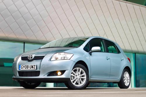 Toyota Auris TR (2008) - picture 1 of 4