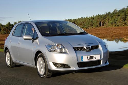 Toyota Auris (2008) - picture 17 of 33
