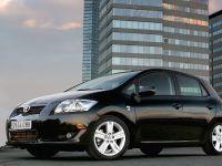Toyota Auris (2008) - picture 6 of 33
