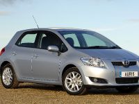 Toyota Auris (2008) - picture 14 of 33