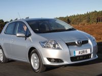 Toyota Auris (2008) - picture 19 of 33