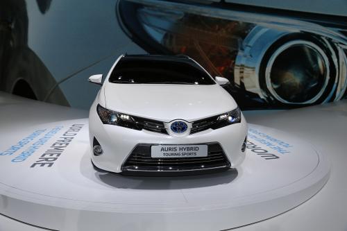 Toyota AurisHybrid Touring Sports Paris (2012) - picture 1 of 5