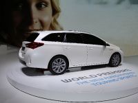Toyota AurisHybrid Touring Sports Paris (2012) - picture 3 of 5