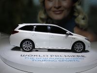Toyota AurisHybrid Touring Sports Paris (2012)
