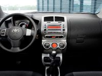 Toyota Avensis, Urban Cruiser and iQ