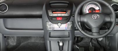 Toyota Aygo Platinum (2009) - picture 7 of 8