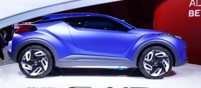 Toyota C-HR Concept Paris (2014) - picture 7 of 11