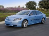 Toyota Camry Hybrid Concept (2008) - picture 1 of 6