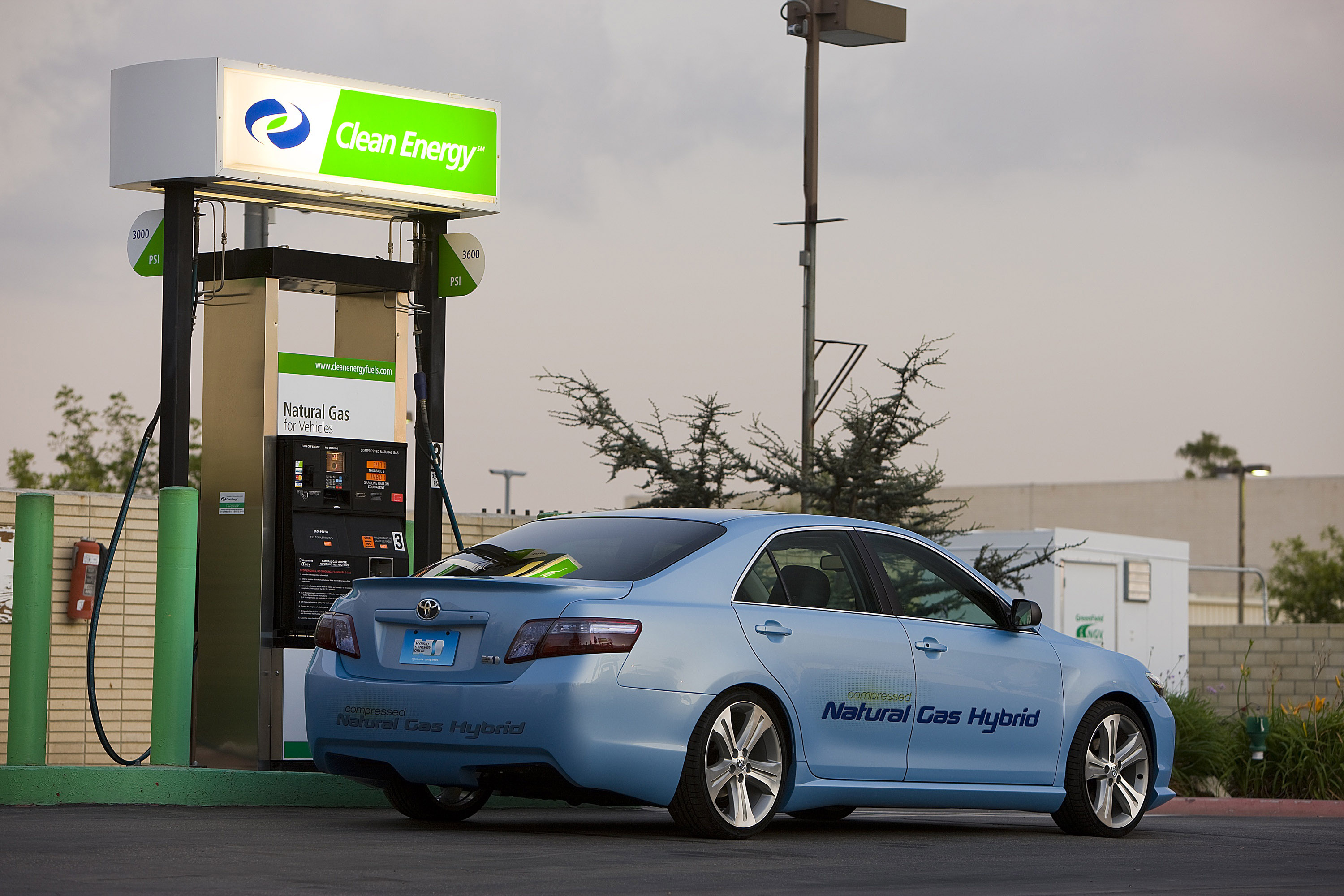 Toyota Camry Hybrid Concept