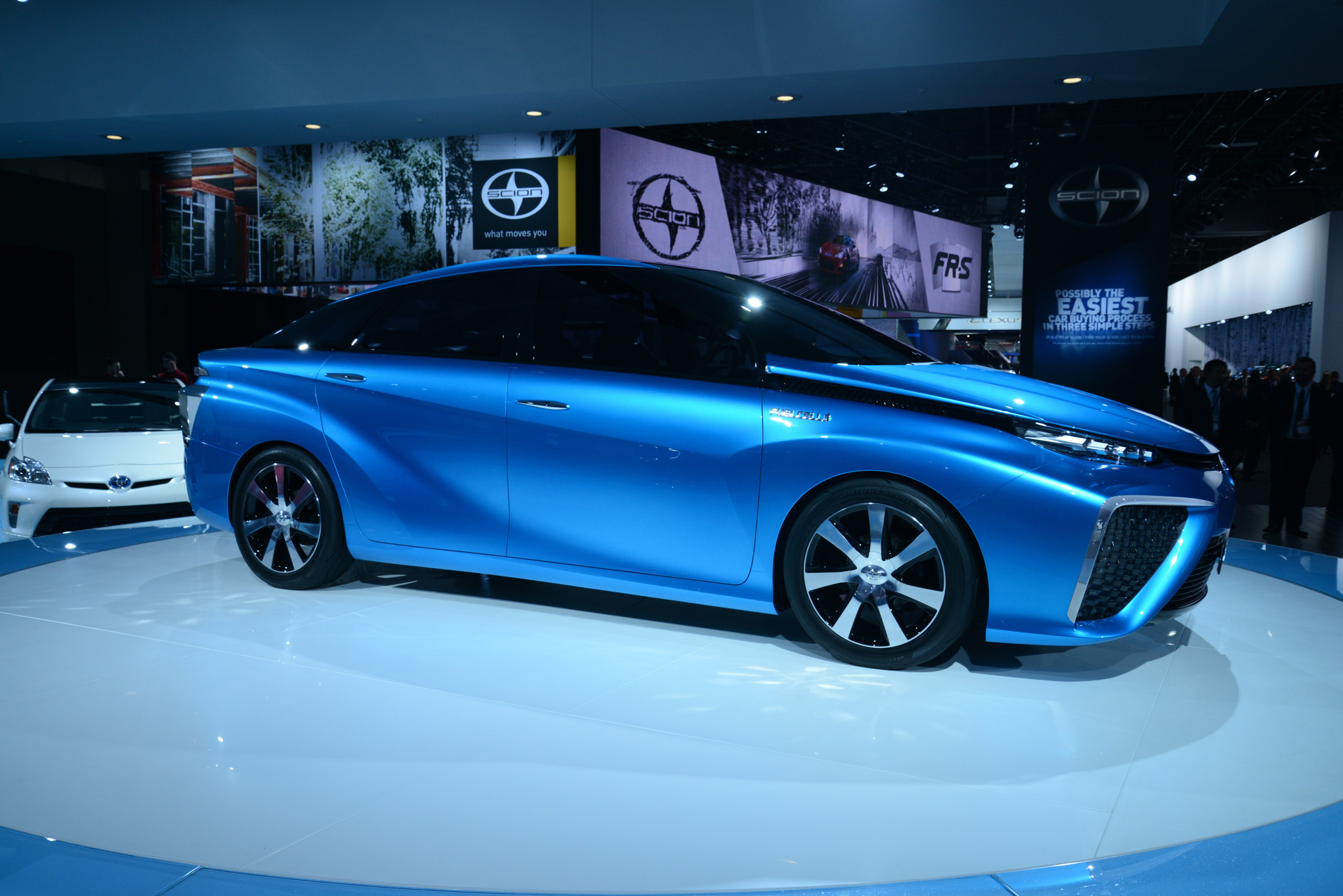 Toyota FCV Concept Detroit