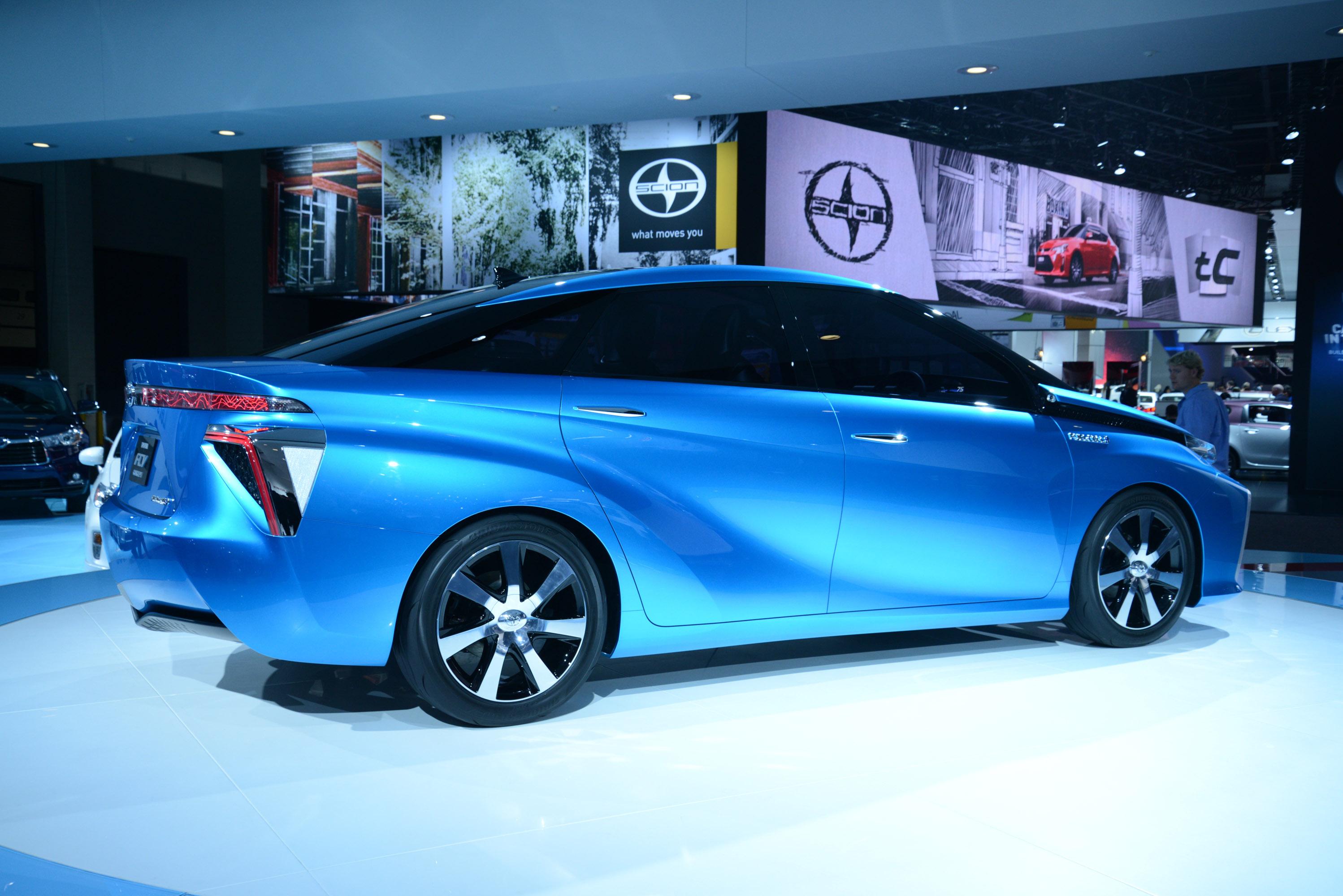 Toyota FCV Concept Detroit