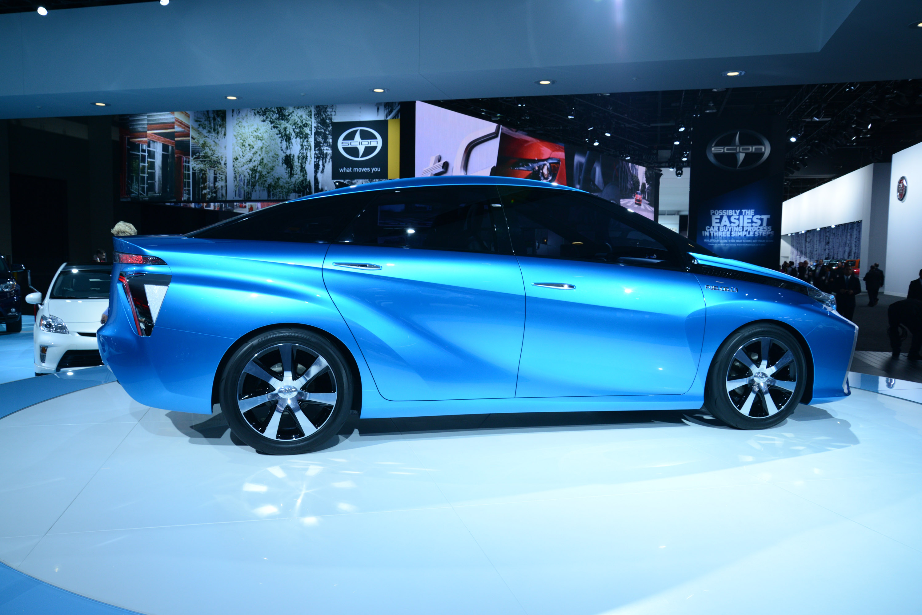 Toyota FCV Concept Detroit