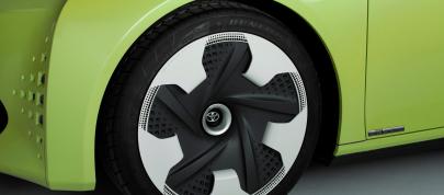 Toyota FT-CH Concept (2010) - picture 4 of 15