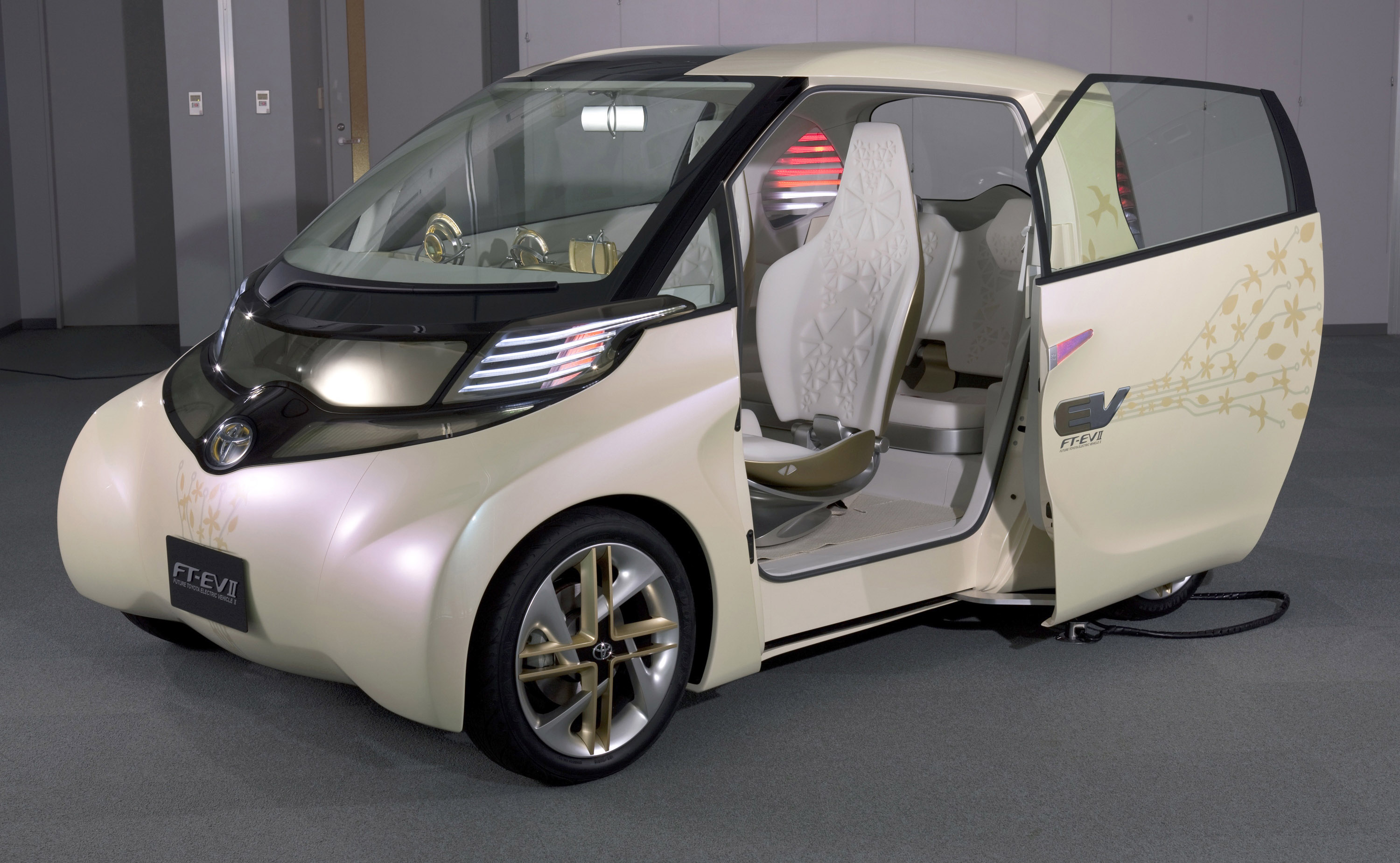 Toyota FT-EV II Concept