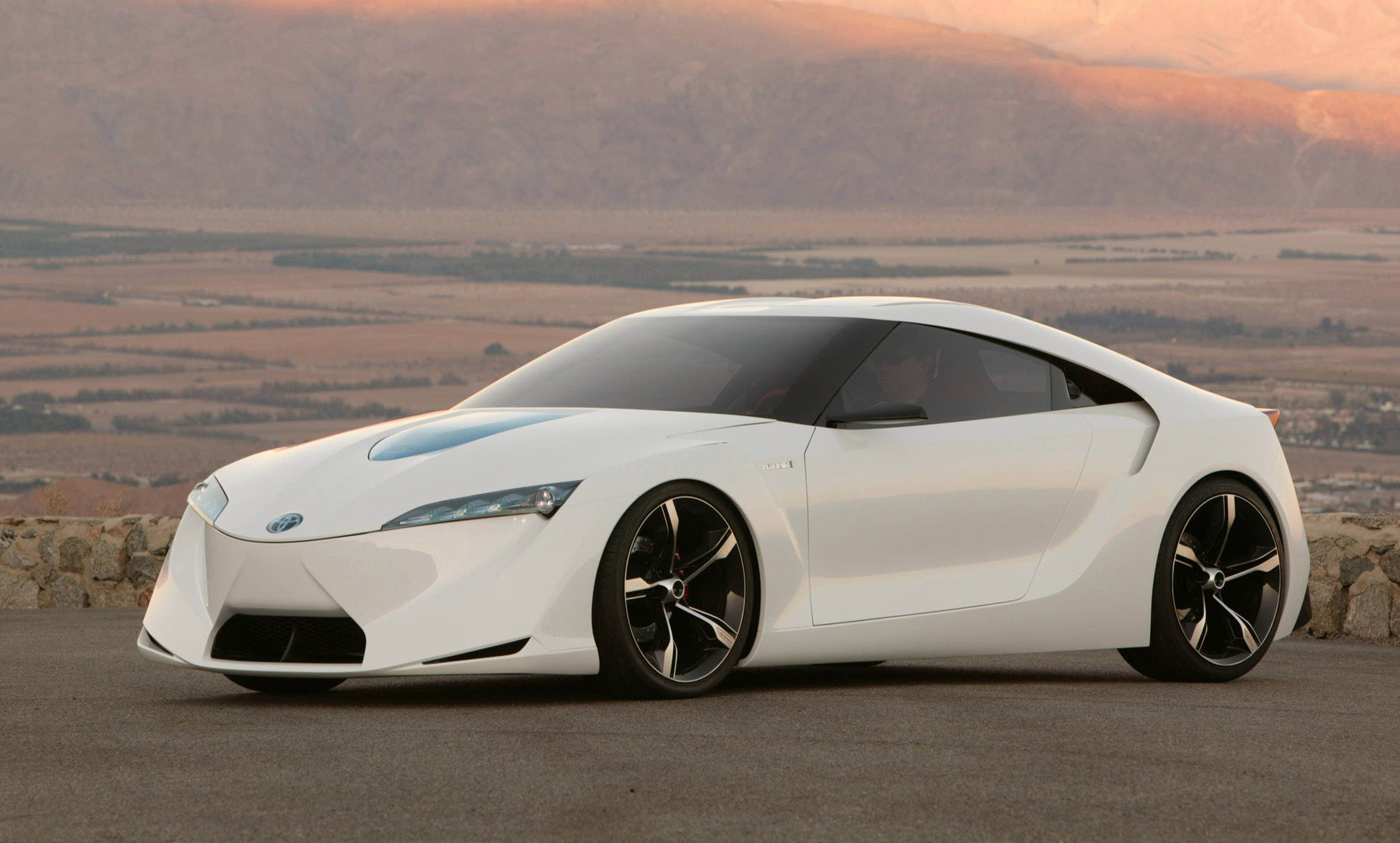 Toyota FT-HS Concept