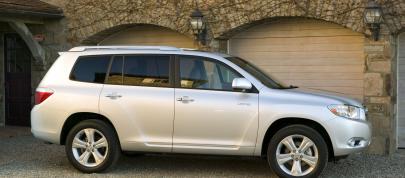 Toyota Highlander (2009) - picture 7 of 22