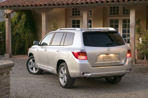 Toyota Highlander (2009) - picture 9 of 22