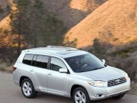 Toyota Highlander (2009) - picture 18 of 22