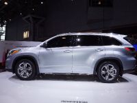 Toyota Highlander SUV New York 2013 (2010) - picture 3 of 4
