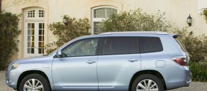 Toyota Highlander (2009) - picture 4 of 7