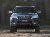 Toyota HiLux Black Edition (2014) - picture 1 of 6