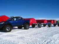 Toyota Hilux Claims Second Pole Position (2009) - picture 14 of 17