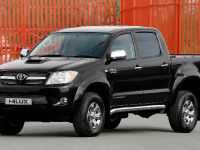 Toyota Hilux Invincible 200 (2009) - picture 1 of 8