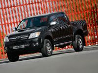 Toyota Hilux Invincible 200 (2009) - picture 3 of 8