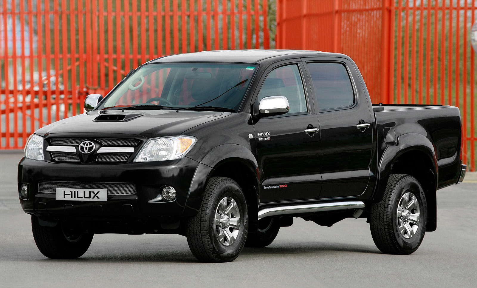 Toyota Hilux Invincible 200