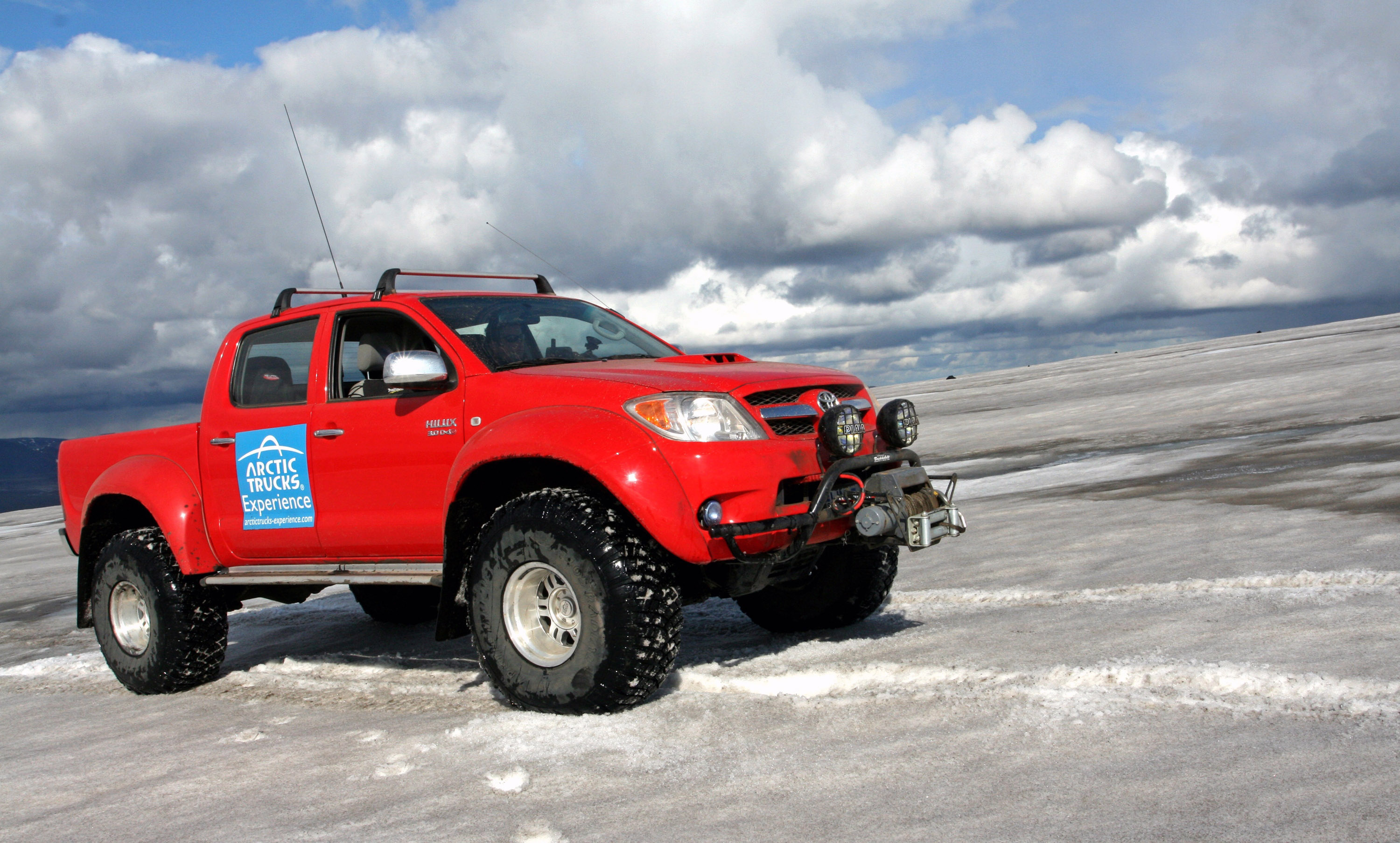 Arctic Trucks Toyota Hilux Invincible Double Cab