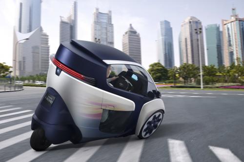 Toyota i-Road Concept (2013) - picture 8 of 14