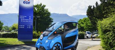 Toyota i-Road (2014) - picture 7 of 19