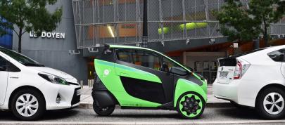 Toyota i-Road (2014) - picture 12 of 19