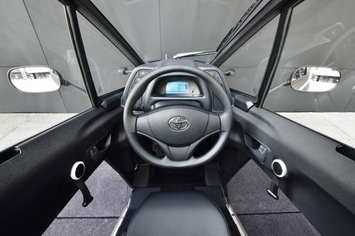 Toyota i-Road (2014) - picture 16 of 19