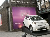 Toyota iQ at the Royal College of Art (2008) - picture 1 of 9