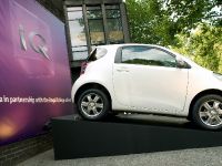 Toyota iQ at the Royal College of Art (2008) - picture 2 of 9