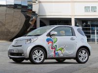 Toyota iQ - Customised Clever Cars (2012) - picture 2 of 5