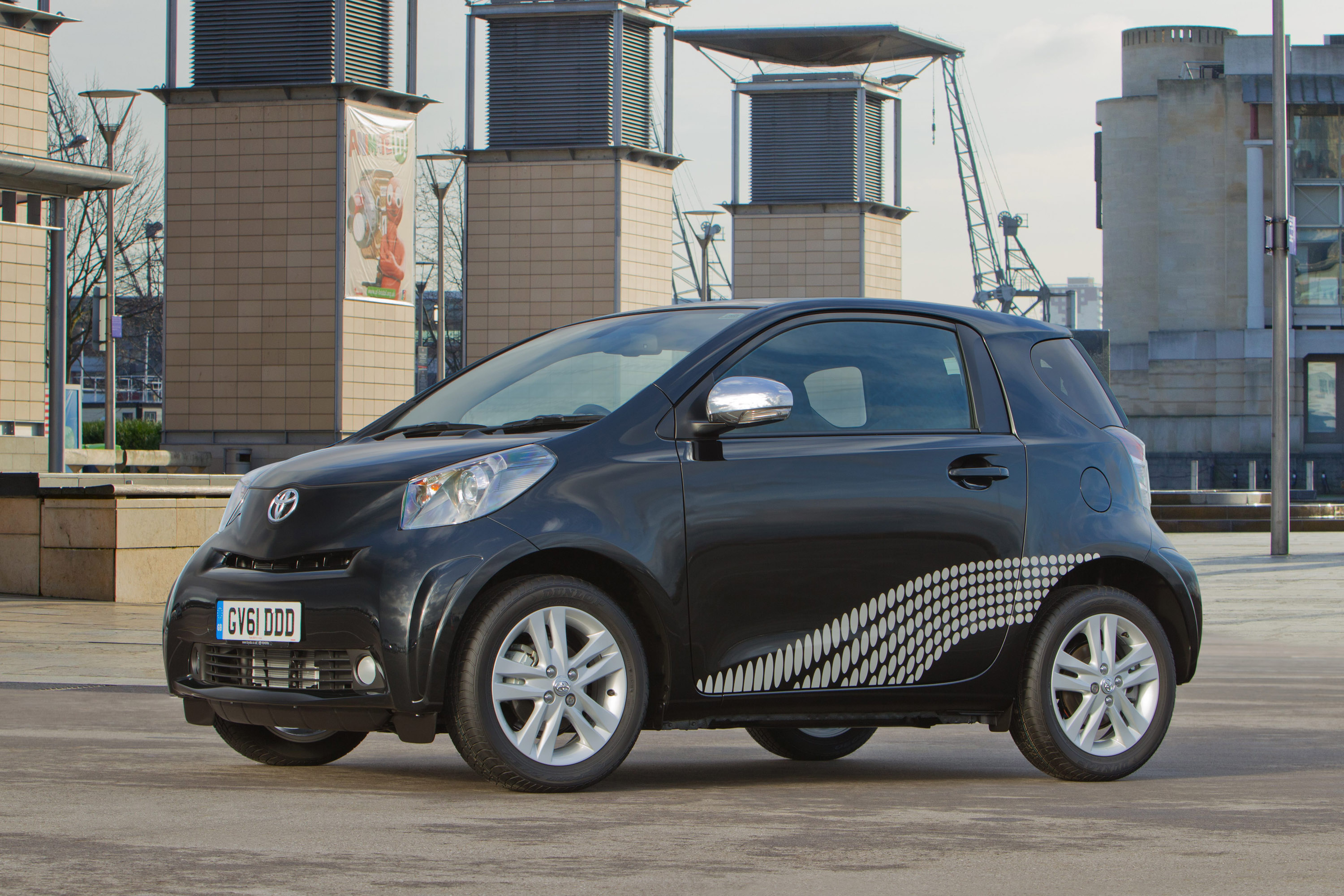 Toyota iQ - Customised Clever Cars