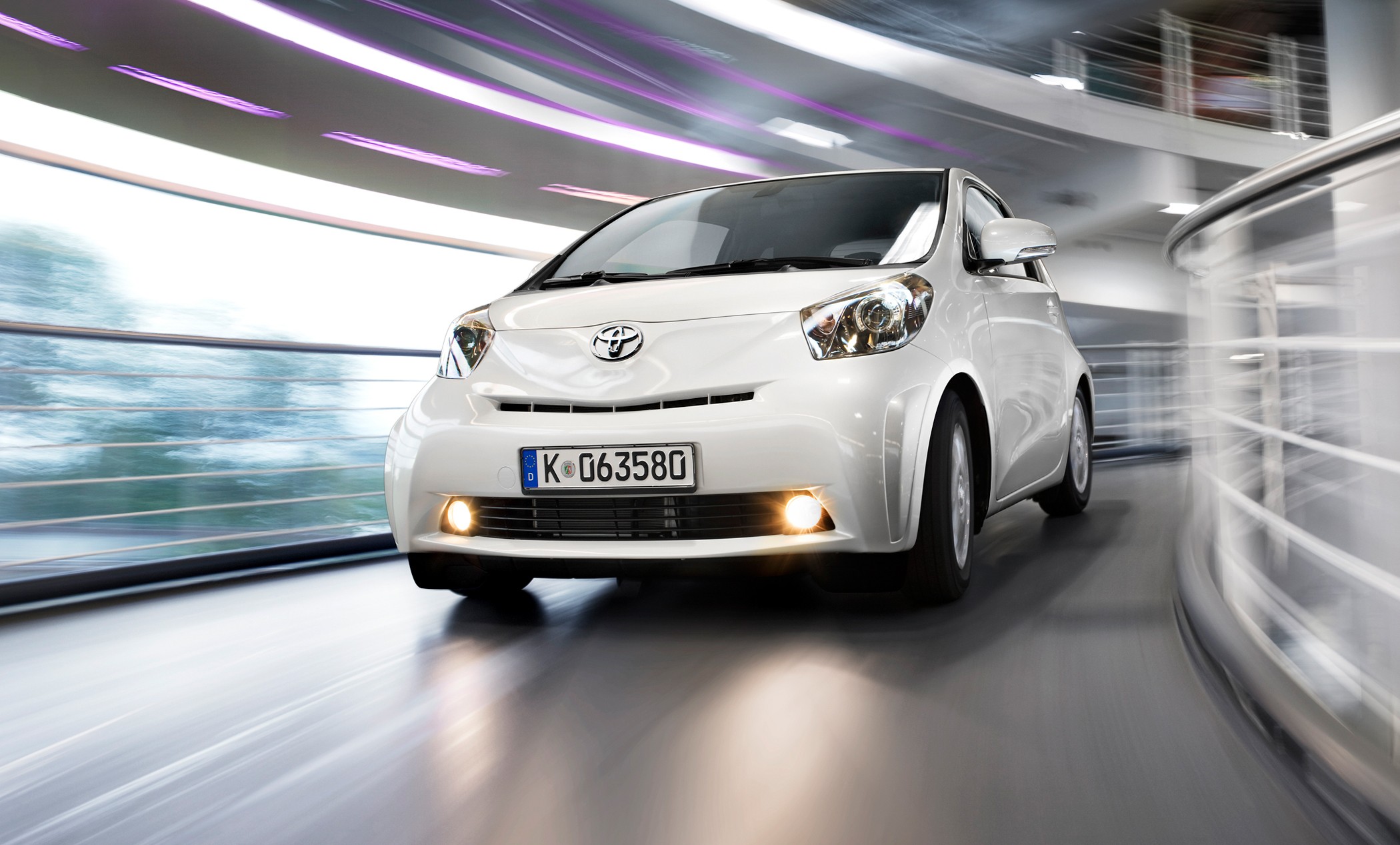 Toyota iQ