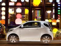 Toyota iQ (2009) - picture 4 of 11
