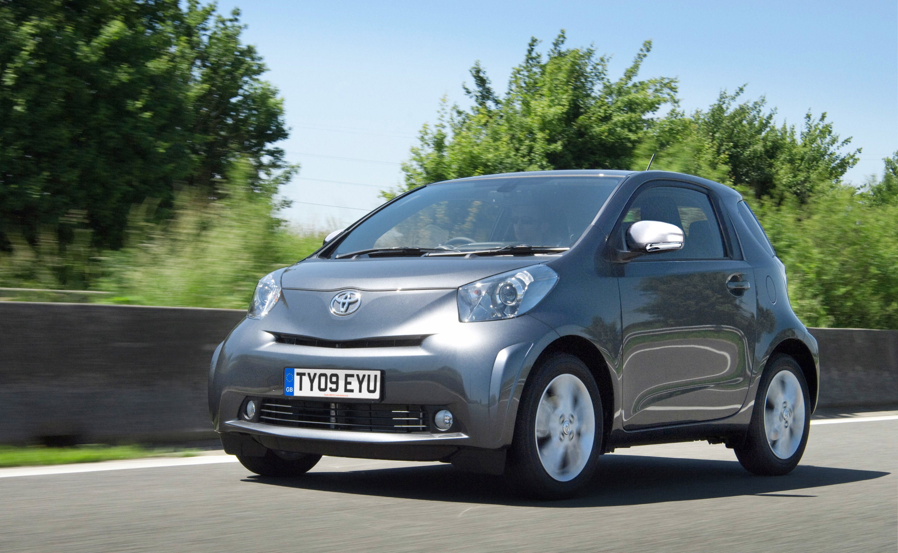 Toyota IQ3