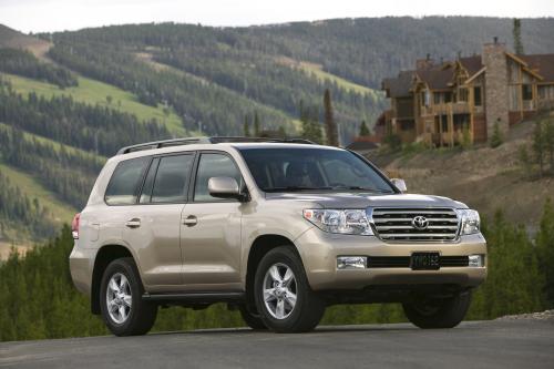 Toyota Land Cruiser (2009) - picture 9 of 28