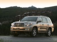 Toyota Land Cruiser (2009) - picture 6 of 28